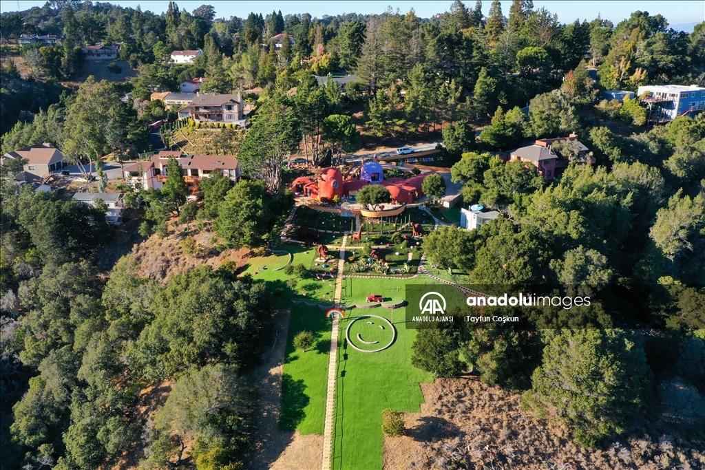 California'daki Çakmaktaşlar Evi