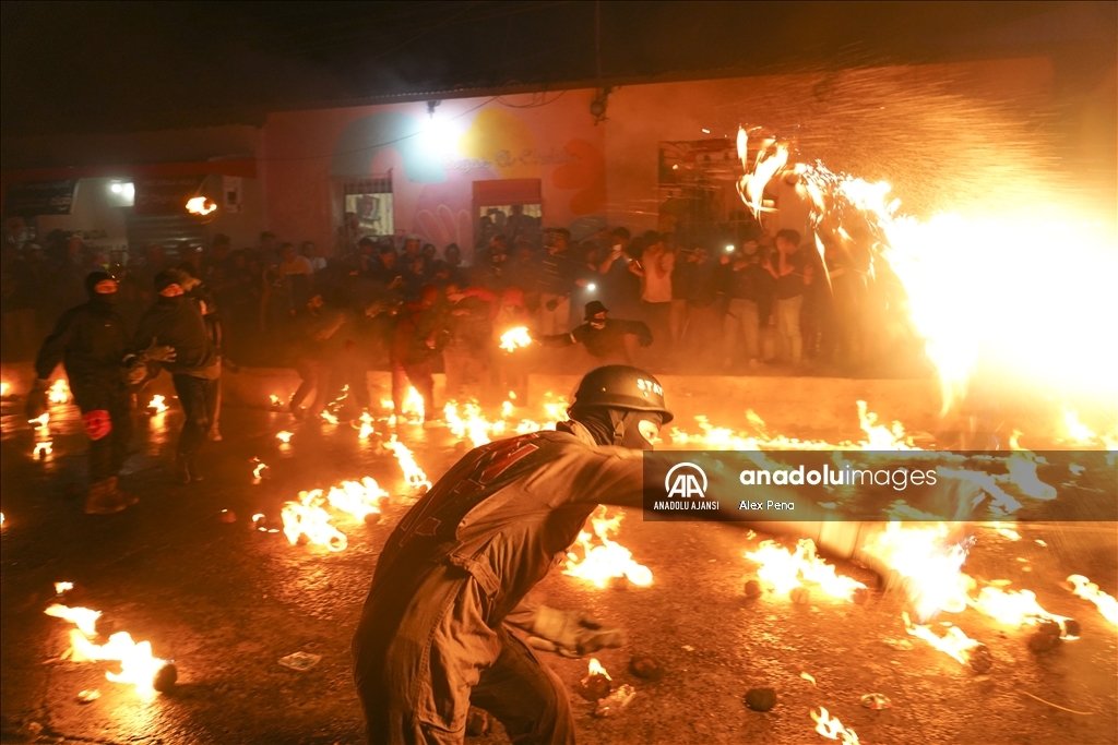 El Salvador'da Bolas De Fuego Festivali