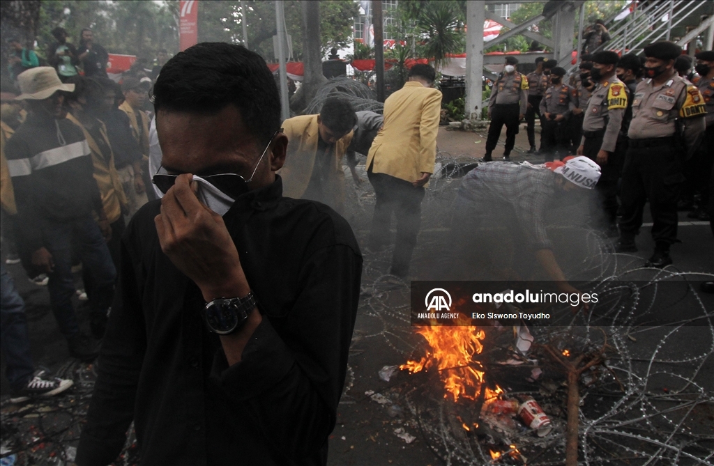 Demonstrasi terhadap rencana pemerintah untuk memotong subsidi BBM di Jakarta