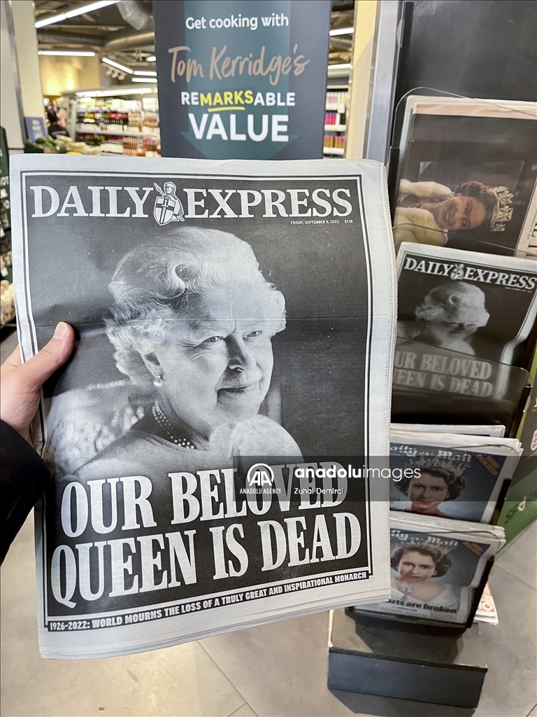 The passing of Queen Elizabeth II hits the headlines of newspapers in United Kingdom