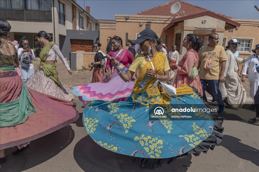 Güney Afrika'daki Hintliler "Ratha Yatra" Festivalini kutladı
