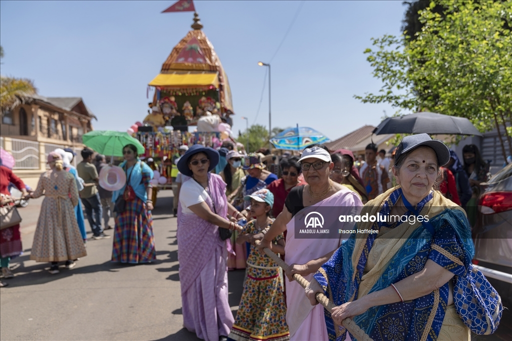 Güney Afrika'daki Hintliler "Ratha Yatra" Festivalini kutladı