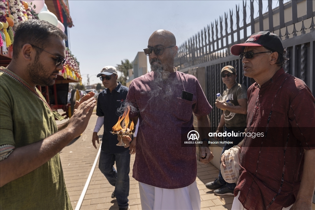 Güney Afrika'daki Hintliler "Ratha Yatra" Festivalini kutladı