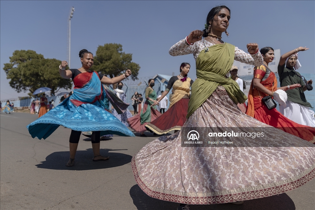 Güney Afrika'daki Hintliler "Ratha Yatra" Festivalini kutladı