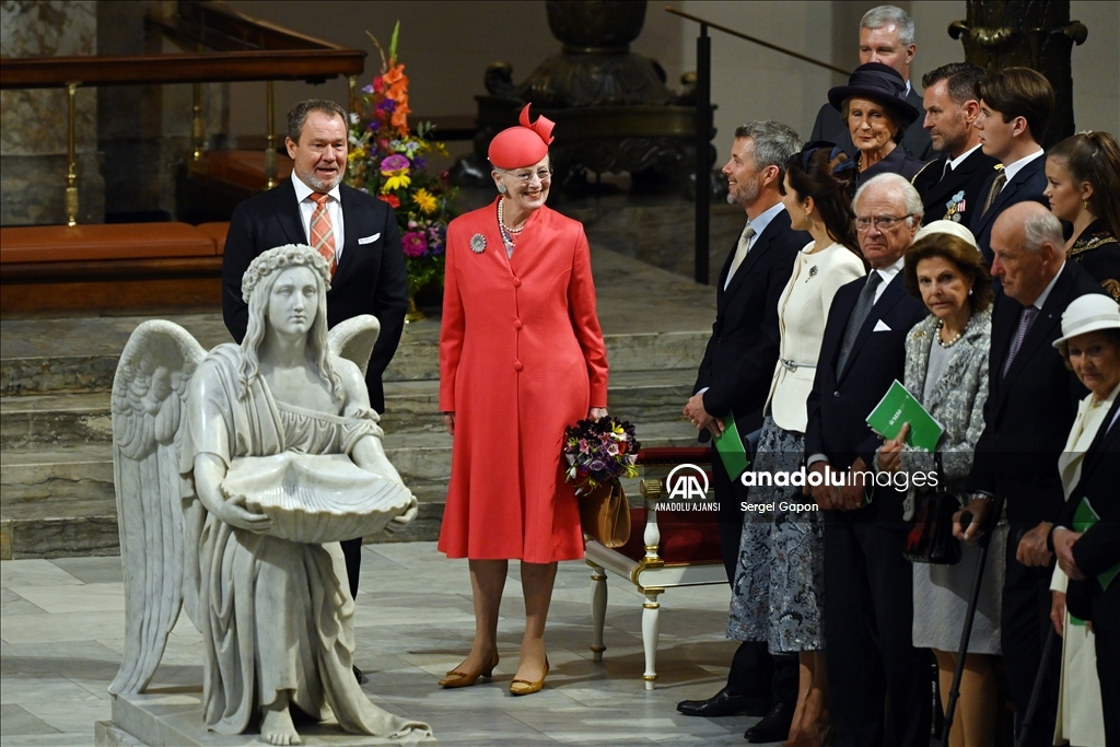 Danimarka, Kraliçe II. Margrethe'nin tahta çıkışının 50. yıl dönümünü kutluyor