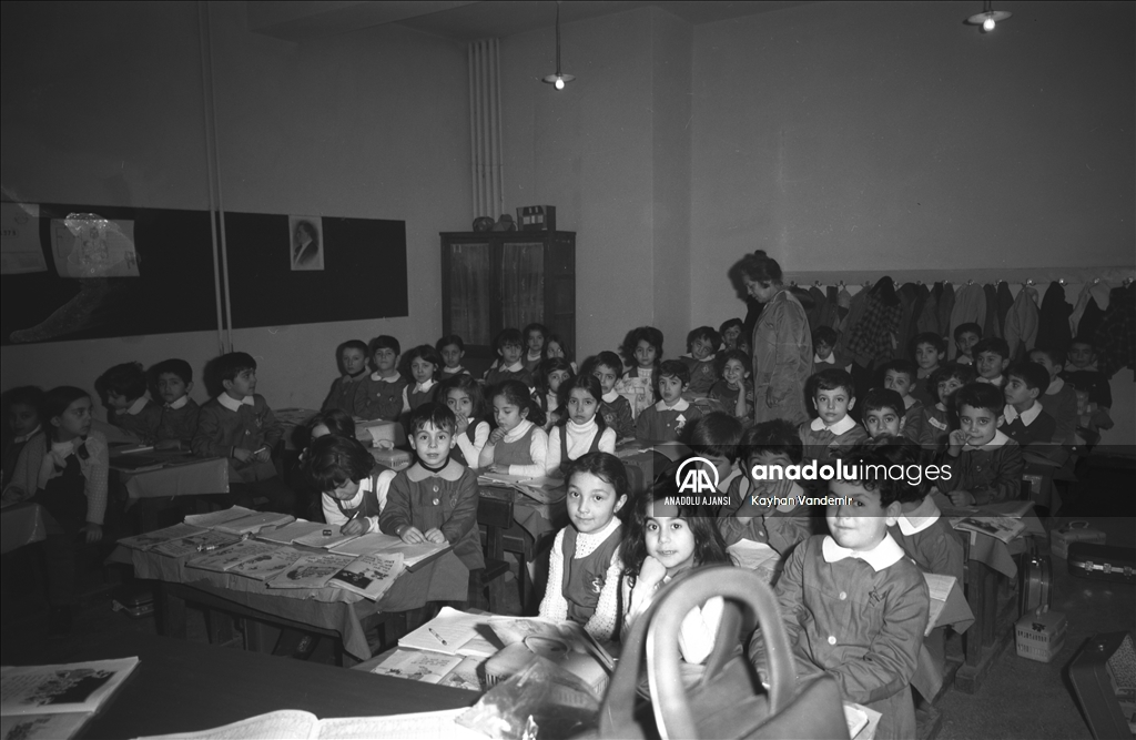 AA Arşivi'nden fotoğraflarla okullarda siyah beyaz yıllar