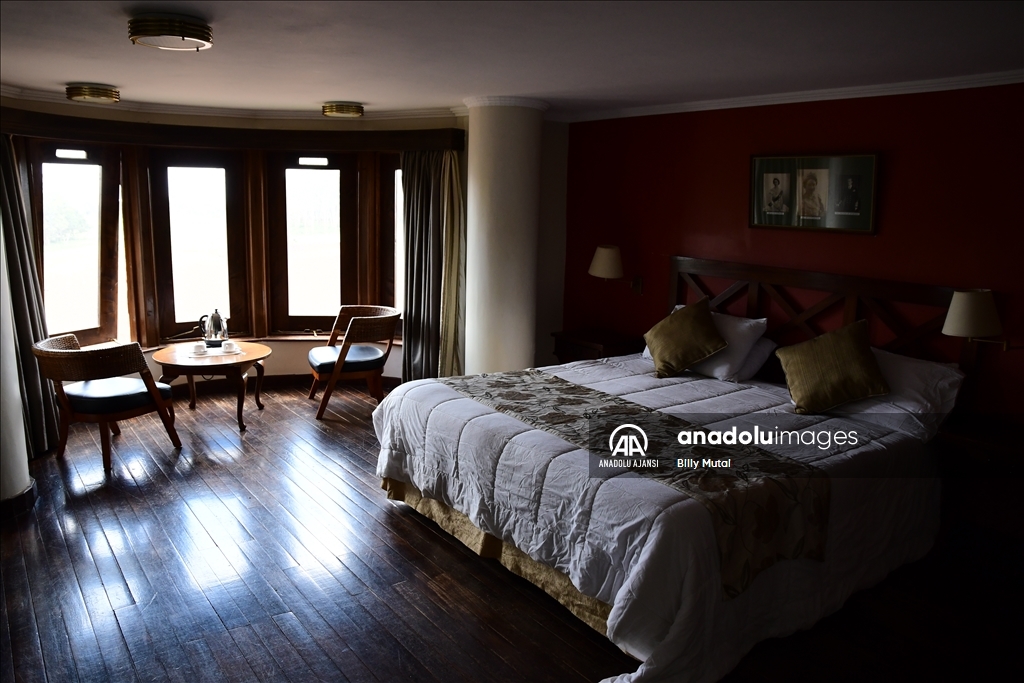 Elizabeth'in prenses olarak gelip kraliçe olarak ayrıldığı Kenya'daki otel: Treetops