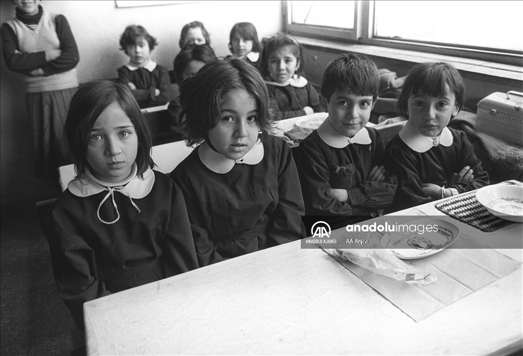 AA Arşivi'nden fotoğraflarla okullarda siyah beyaz yıllar