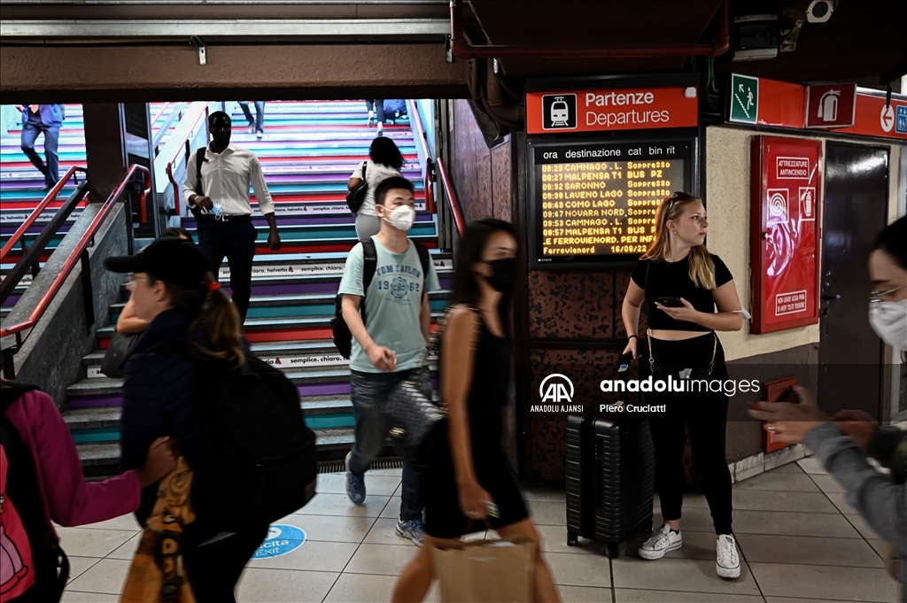 Milano'da toplu taşıma çalışanları greve gidiyor