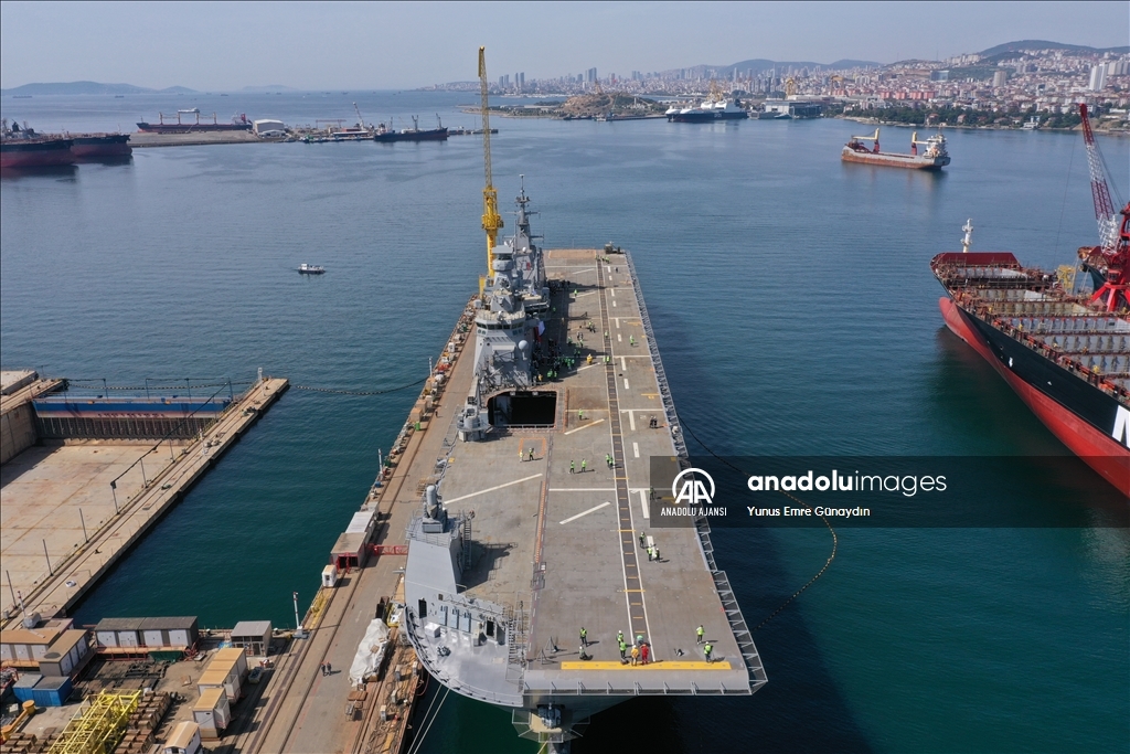 Türkiye'nin en büyük savaş gemisi TCG Anadolu yıl sonunda teslim edilecek
