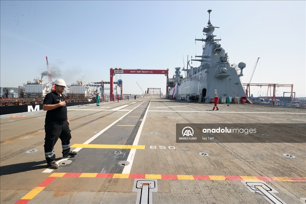 Türkiye'nin en büyük savaş gemisi TCG Anadolu yıl sonunda teslim edilecek