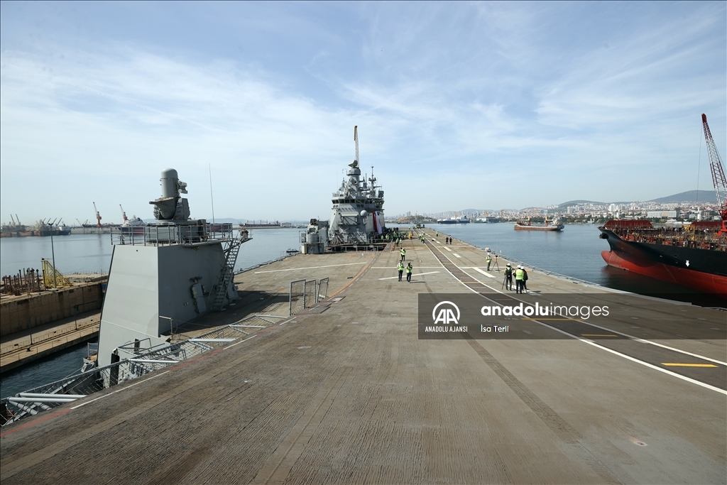 Türkiye'nin en büyük savaş gemisi TCG Anadolu yıl sonunda teslim edilecek