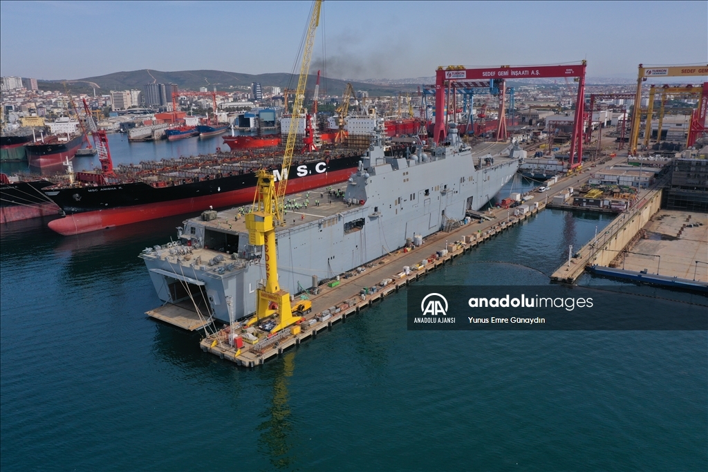 Türkiye'nin en büyük savaş gemisi TCG Anadolu yıl sonunda teslim edilecek