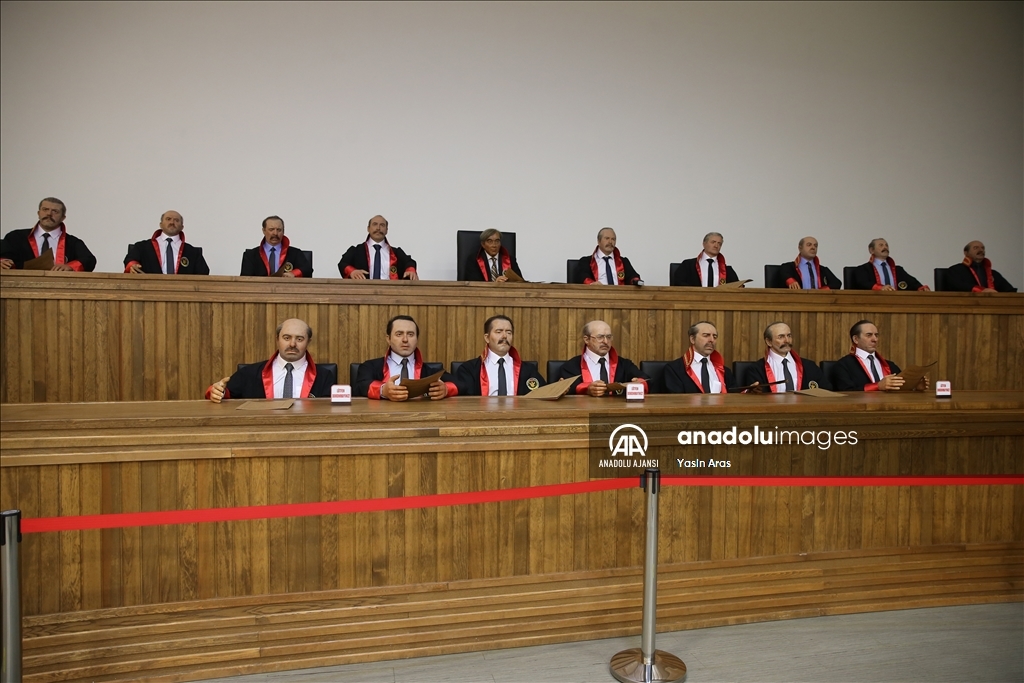Adnan Menderes'in son günlerini geçirdiği Demokrasi ve Özgürlükler Adası geçmişin izleri taşıyor