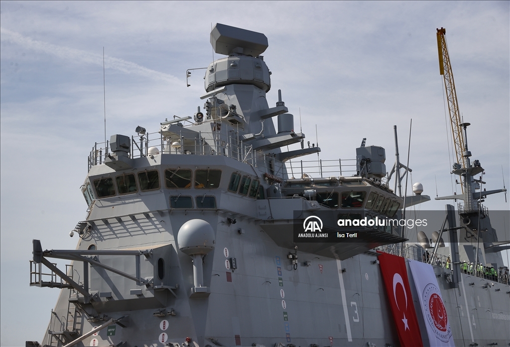 Türkiye'nin en büyük savaş gemisi TCG Anadolu yıl sonunda teslim edilecek