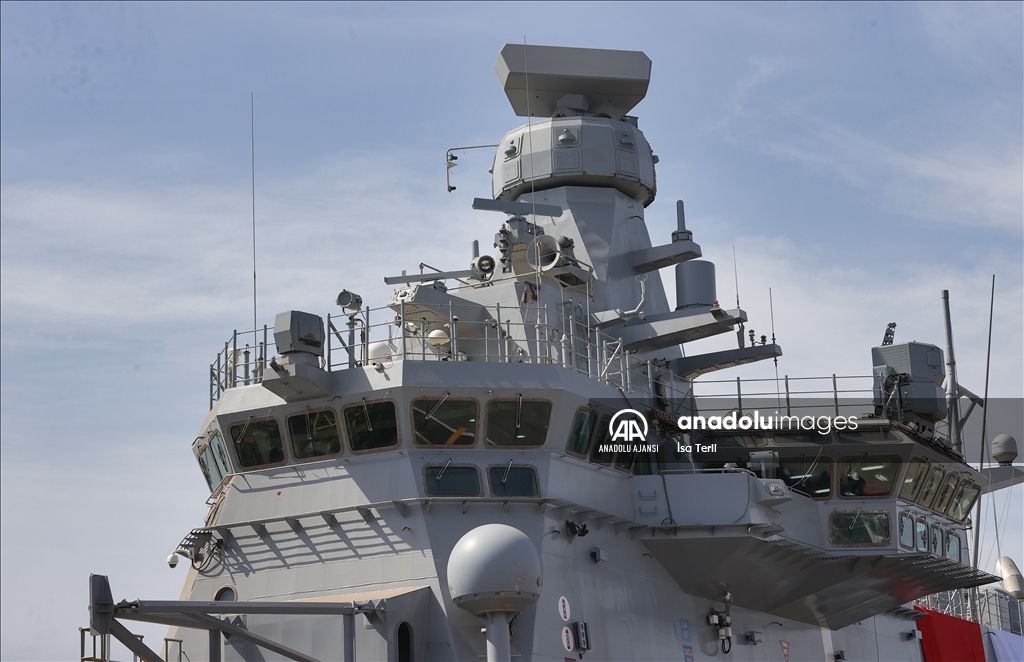 Türkiye'nin en büyük savaş gemisi TCG Anadolu yıl sonunda teslim edilecek