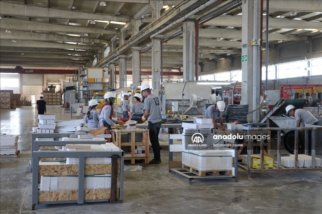 Denizli'deki mermer fabrikasında geliştirilen makinelerin ihracatı hedefleniyor