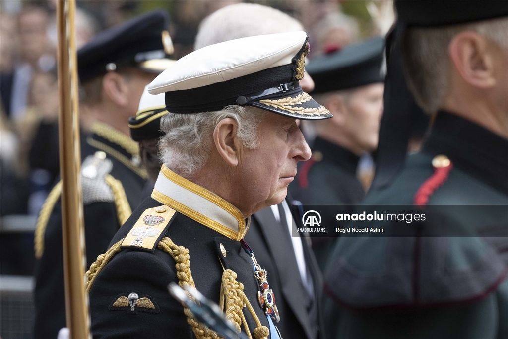 Dünya liderlerinin katılımıyla Kraliçe 2. Elizabeth'in resmi cenaze töreni yapıldı