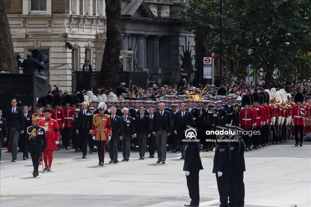 İngiltere Kraliçesi 2. Elizabeth'in resmi cenaze töreni