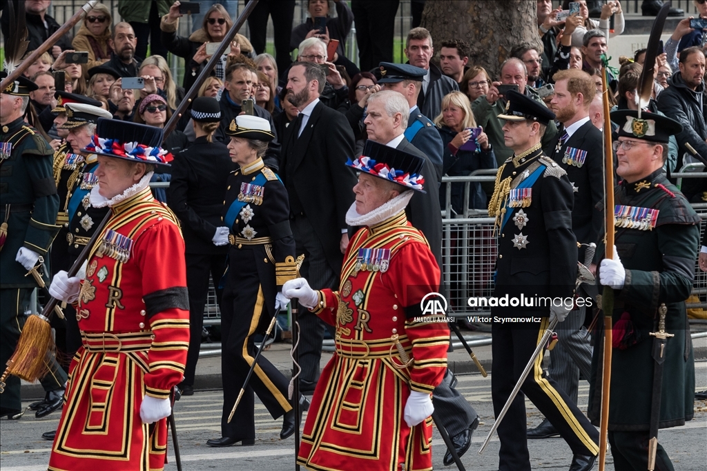 İngiltere Kraliçesi 2. Elizabeth'in resmi cenaze töreni