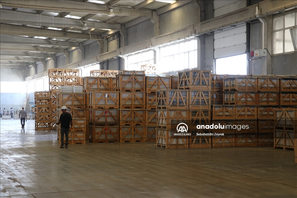 Denizli'deki mermer fabrikasında geliştirilen makinelerin ihracatı hedefleniyor