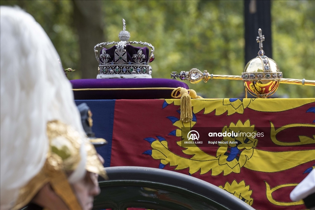 Kraliçe 2. Elizabeth'in resmi cenaze töreni yapıldı