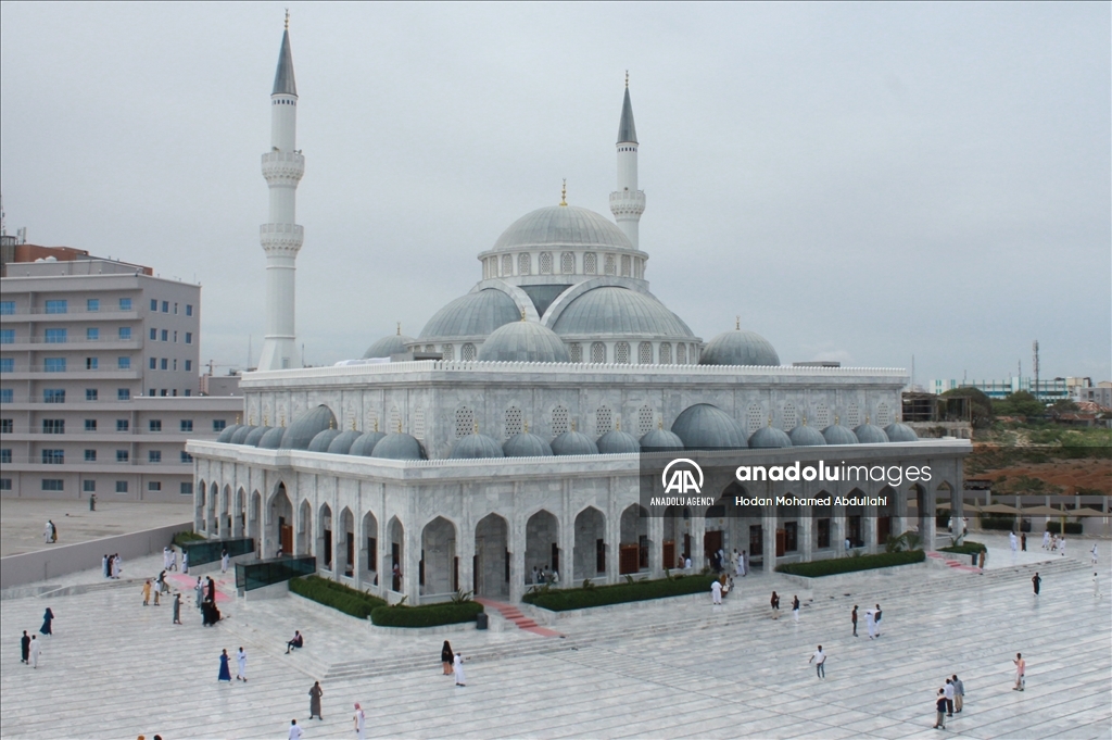 الصومال.. مسجد يحمل آثار العمارة العثمانية يثير الإعجاب