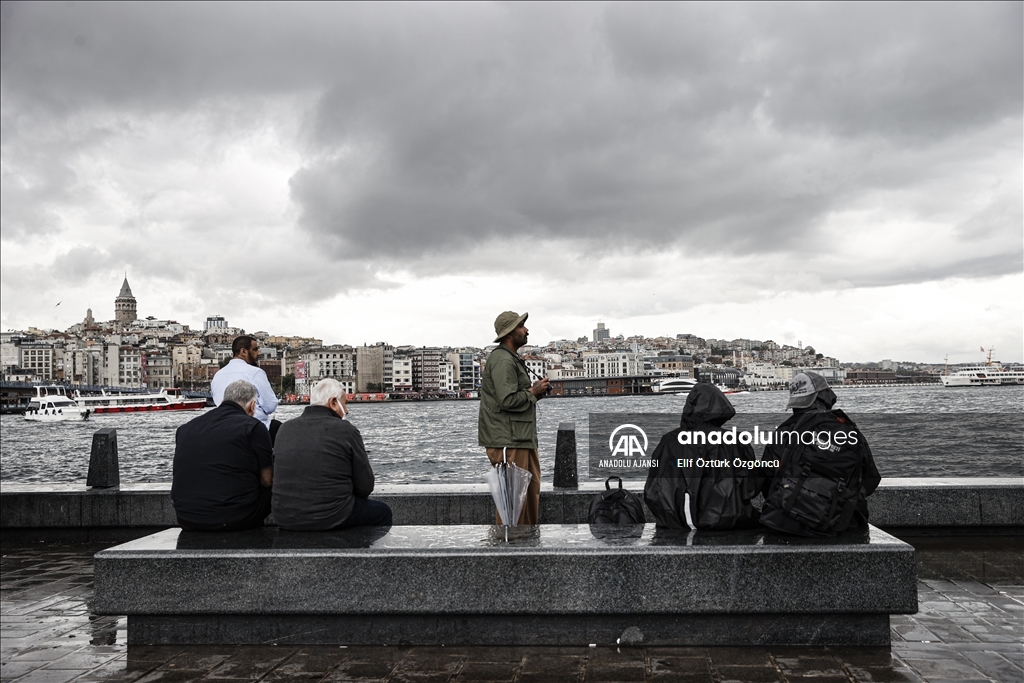 İstanbul'da yağmurlu hava