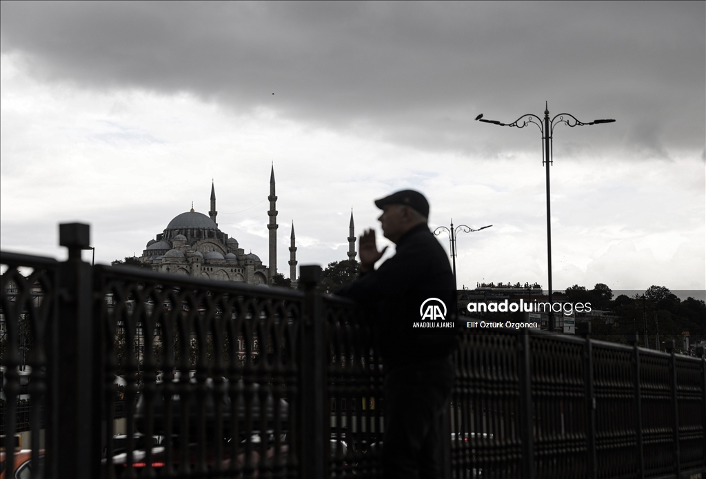 İstanbul'da yağmurlu hava