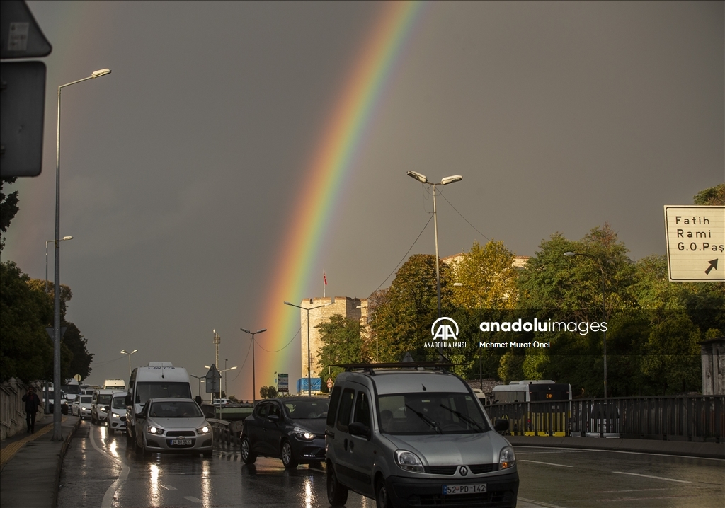 İstanbul'da gökkuşağı