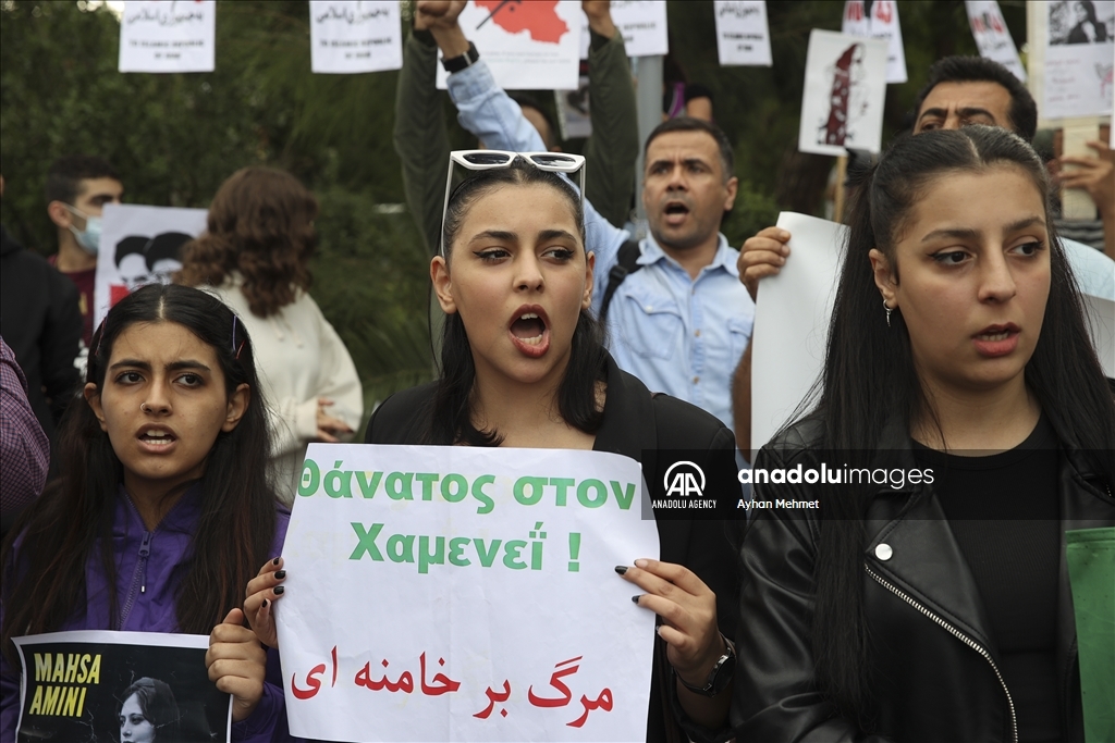 برگزاری تجمع در یونان در اعتراض به جان‌باختن مهسا امینی Anadolu Ajansı