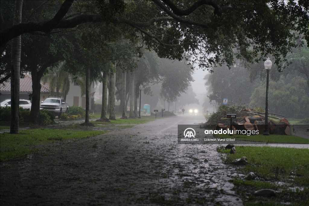 ABD'nin Florida eyaletinde Ian Kasırgası nedeniyle 2,5 milyon kişiye tahliye emri verildi