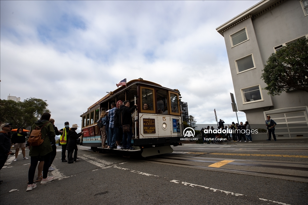 Köprüler ve yokuşlar şehri San Francisco