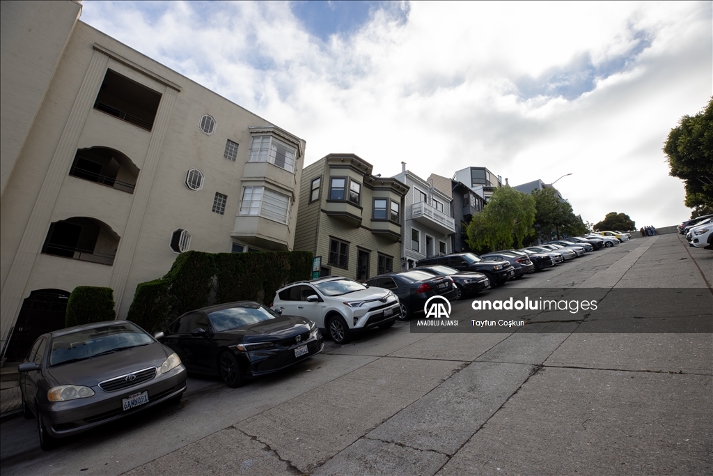 Köprüler ve yokuşlar şehri San Francisco