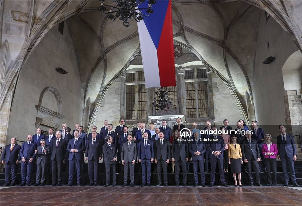 Avrupa ülkelerinin liderleri Prag'da toplandı
