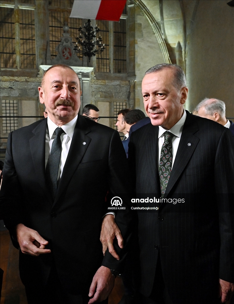 Avrupa ülkelerinin liderleri Prag'da toplandı