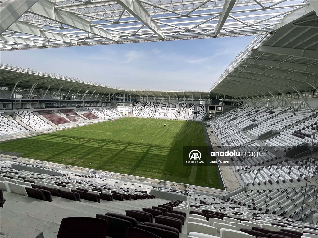 Elazığ'ın UEFA ve FIFA standardındaki modern stadyumunda sona gelindi