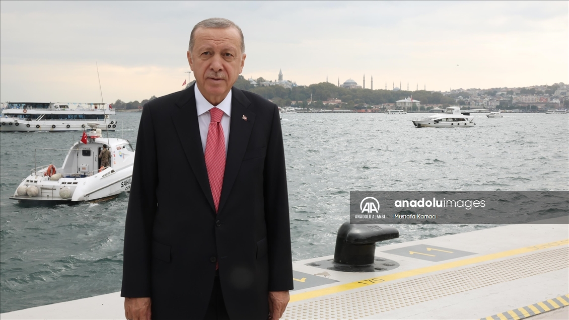 Cumhurbaşkanı Erdoğan, Galataport İstanbul'da incelemelerde bulundu