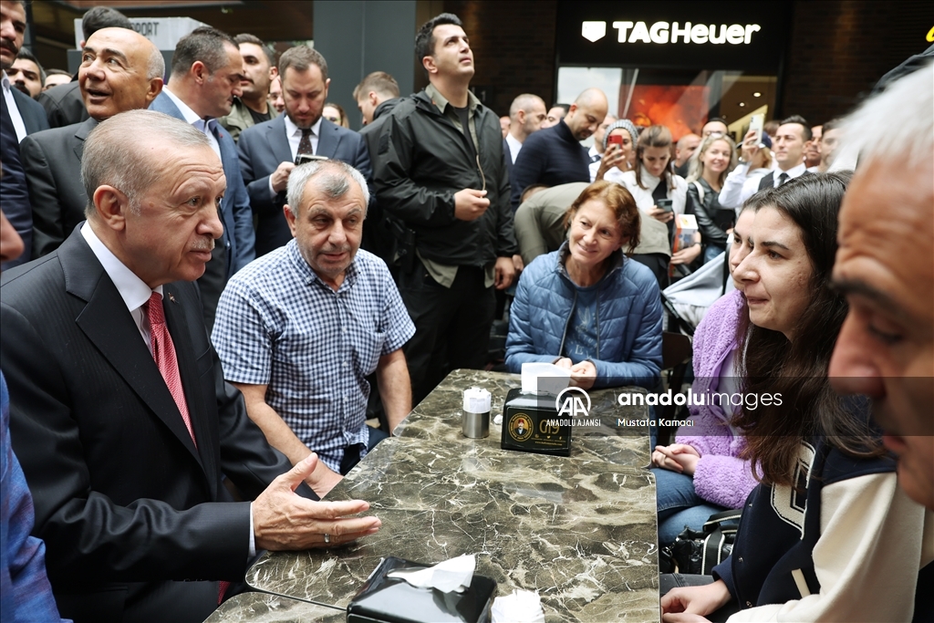 Cumhurbaşkanı Erdoğan, Galataport İstanbul'da incelemelerde bulundu