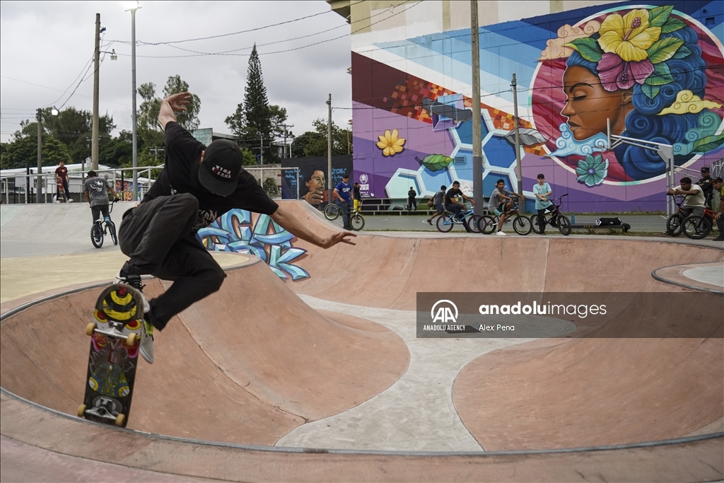 Skateboarding helps young individuals who have encountered gangs in El Salvador avoid violence