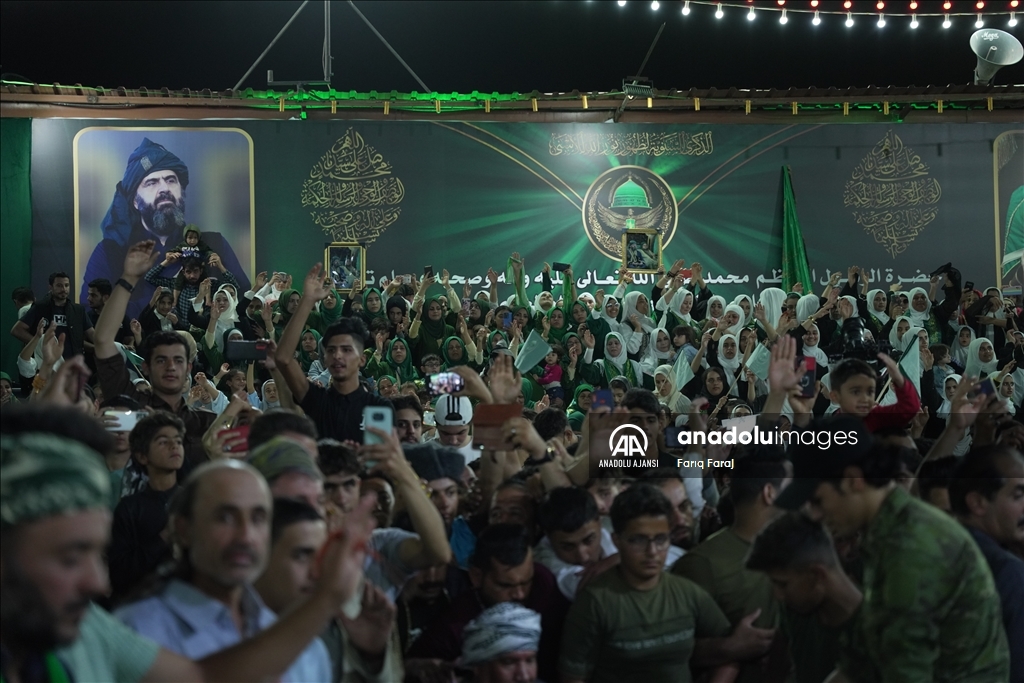 Süleymaniye'de Kesnezani tarikat evinde mevlit kandili