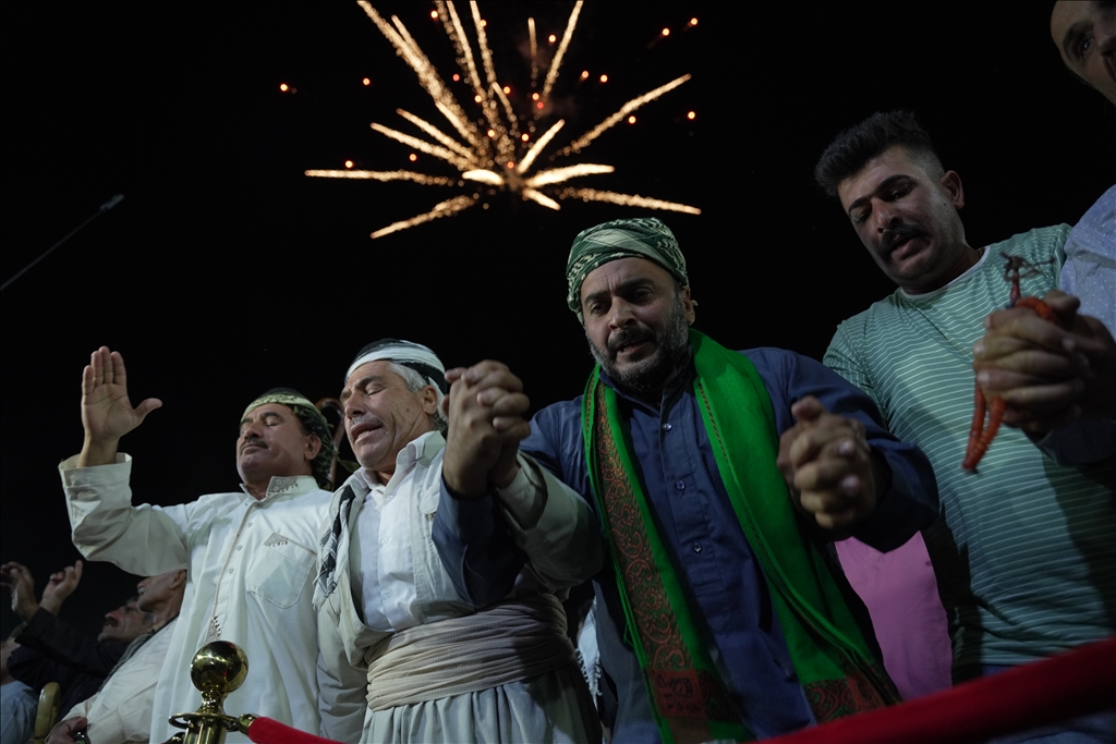 Süleymaniye'de Kesnezani tarikat evinde mevlit kandili