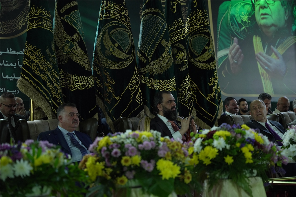 Süleymaniye'de Kesnezani tarikat evinde mevlit kandili