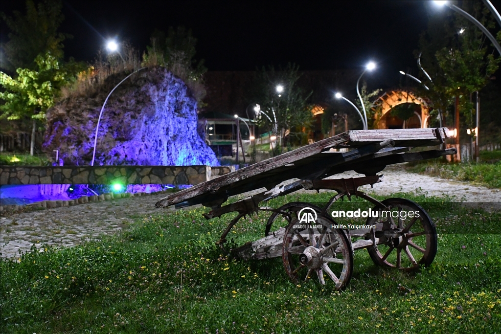 Sivas'ın "Hobbit evleri"ne yabancı turist ilgisi artıyor