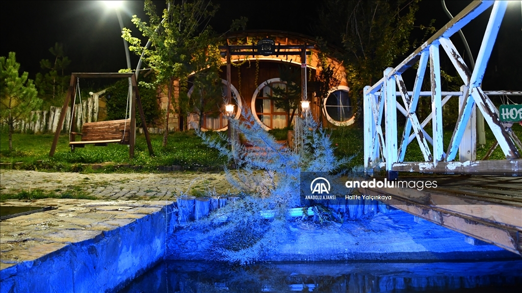 Sivas'ın "Hobbit evleri"ne yabancı turist ilgisi artıyor