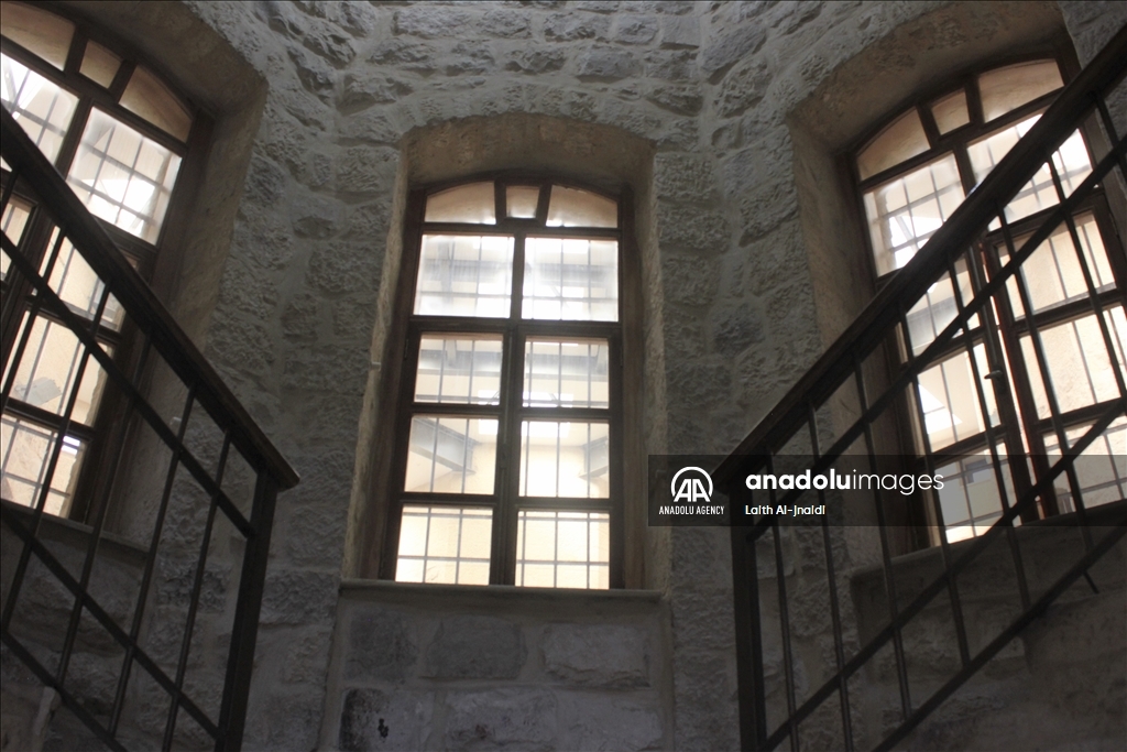 المدرسة "الرشدية" في الكرك الأردنية.. شاهد عثماني على رفعة التعليم