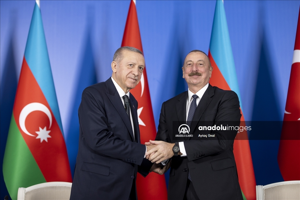 Cumhurbaşkanı Erdoğan ile Azerbaycan Cumhurbaşkanı Aliyev ortak basın toplantısı düzenledi