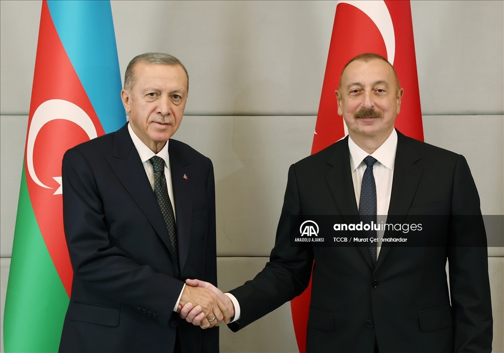 Cumhurbaşkanı Erdoğan, Azerbaycan Cumhurbaşkanı Aliyev ile görüştü