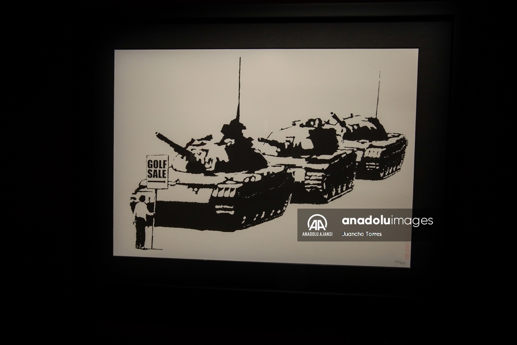 Kolombiya'da Banksy'nin "Genius or Vandal" sergisi