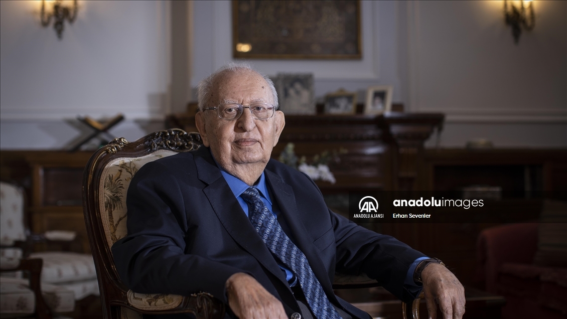 Hüsamettin Cindoruk